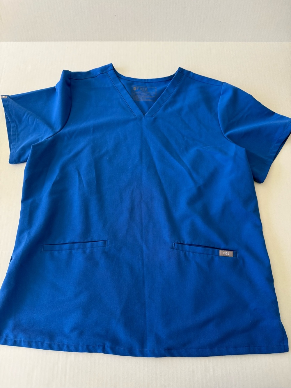 Women's FIGS Casma Three-Pocket Scrub Top Size XL